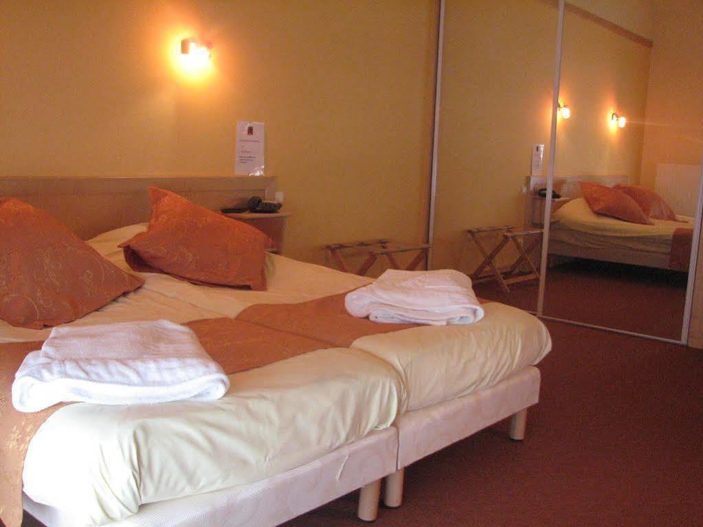 לה בונהום Logis Hotel Restaurant De La Poste Et Spa De Montagne מראה חיצוני תמונה